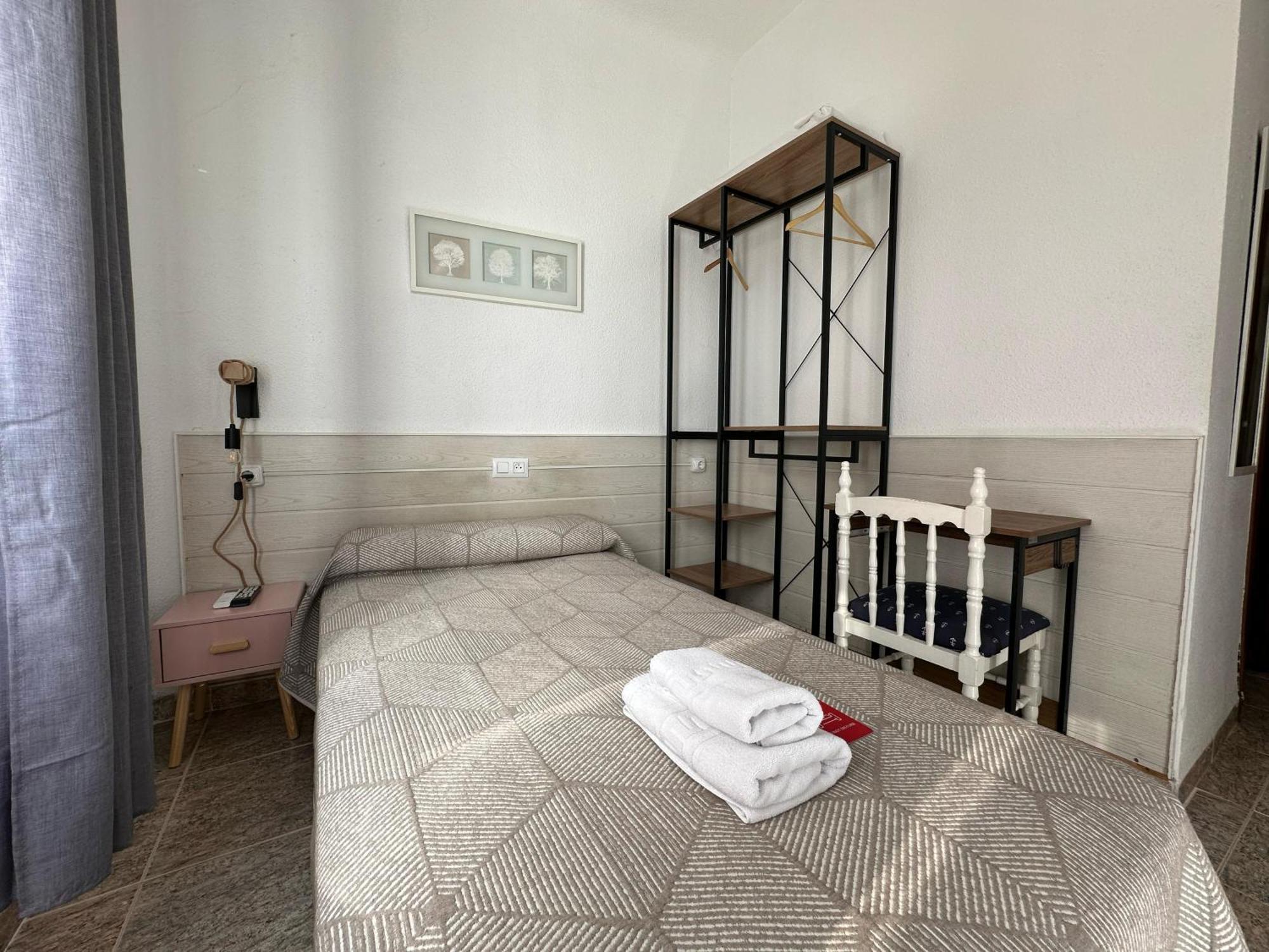 Pension Recogidas Granada Exterior photo