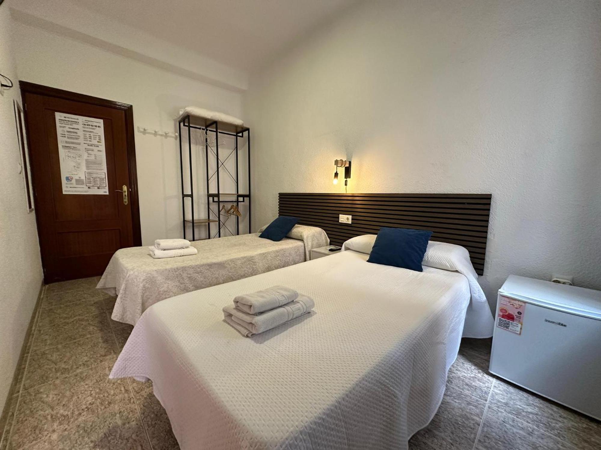 Pension Recogidas Granada Exterior photo